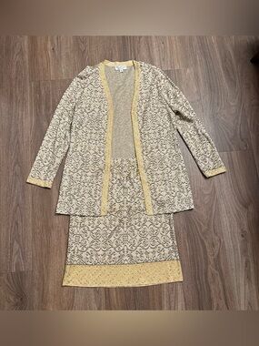 Vntg. St. John Evening gold and black zip front cardigan and skirt set. Size 16